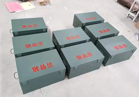 泗洪炸药箱和雷管箱一般是怎么存放的？