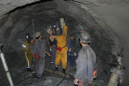 泗洪工程爆破中的危险因素分析以及应对工程爆破危险的措施